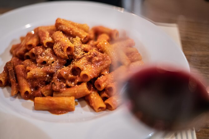 Rome Food Tour & Wine: Trastevere & Campo de' Fiori Like a Local - Crossing the Tiber for a St. Peter’s Basilica view