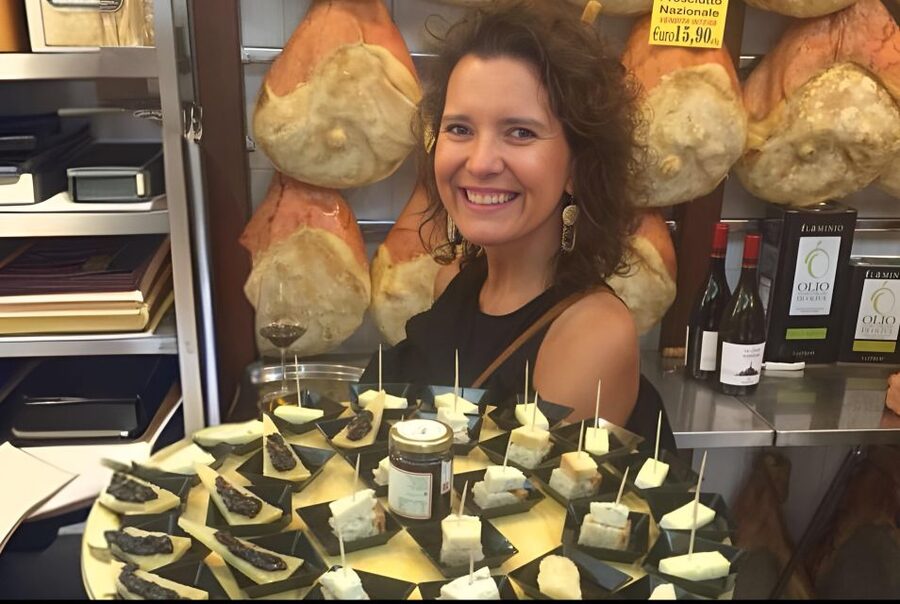 Rome: Food Tour with Market Visit - Getting started at La Nicchia Cafe with coffee, tastings, and a real route