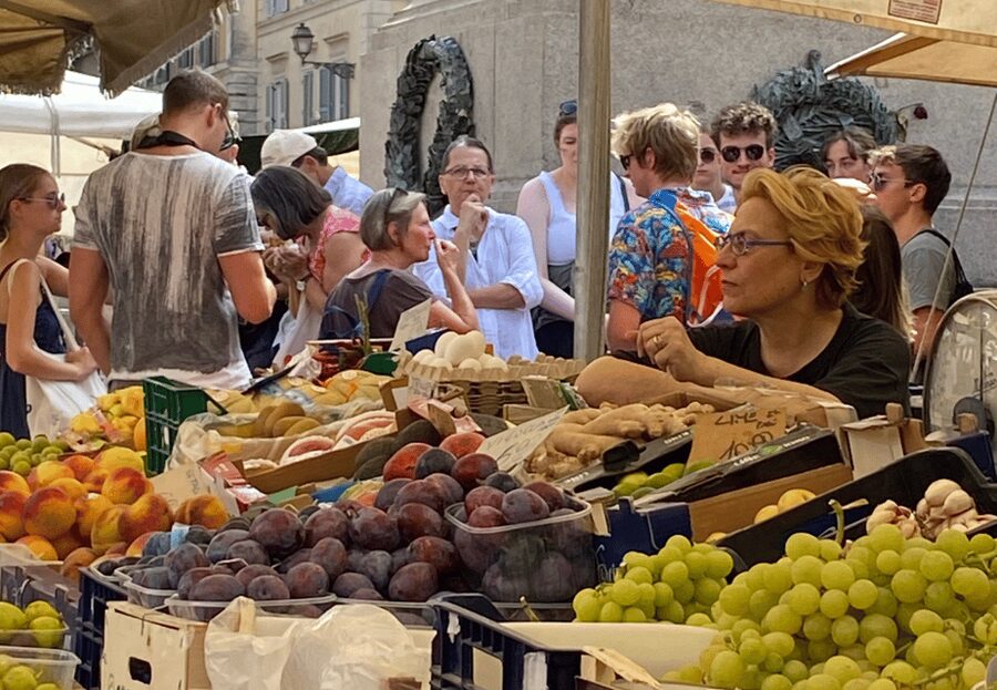 Rome: Food & Wine Tour of Campo de Fiori, Ghetto, Trastevere - Campo de Fiori market energy and the tastings that start Rome off right