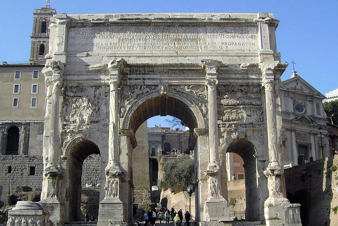 Rome: Guided Group Tour of Colosseum, Roman Forum & Palatine Hill - Stop 3: Palatine Hill, views plus Augustus-era context
