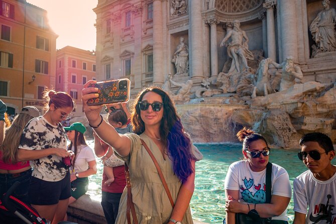 Rome: Guided Small Group Walking Tour of City Highlights - Getting there: Piazza d’Aracoeli start near the Colosseum area