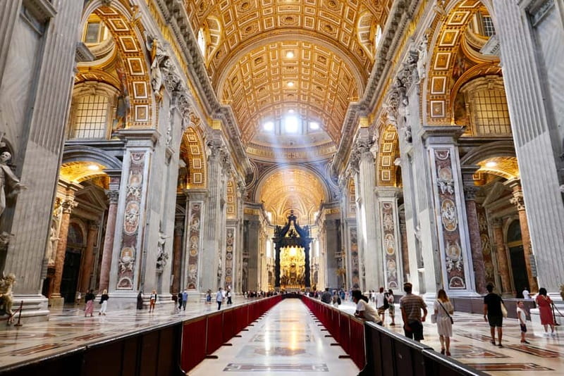 Rome: Guided Tour of St. Peter's Basilica, Grottoes & Square - Key things I’d circle before you go
