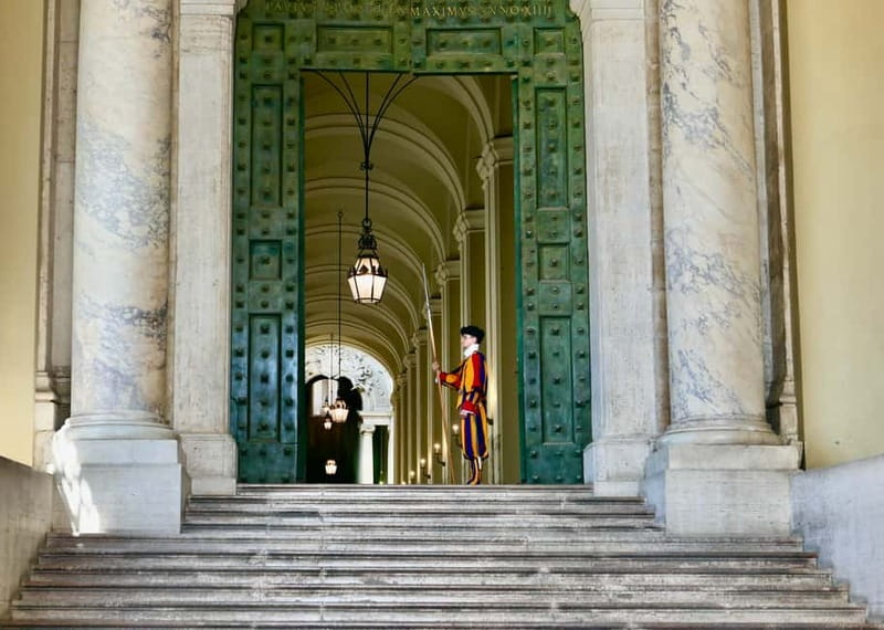 Rome: Guided Tour of St. Peter's Basilica, Grottoes & Square - Meeting outside and facing the security line