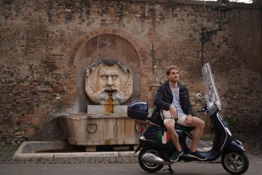 Rome: Guided Vespa Tour with Photo Stops - Janiculum Hill: Panoramic Vista with Photo Stop and Free Time