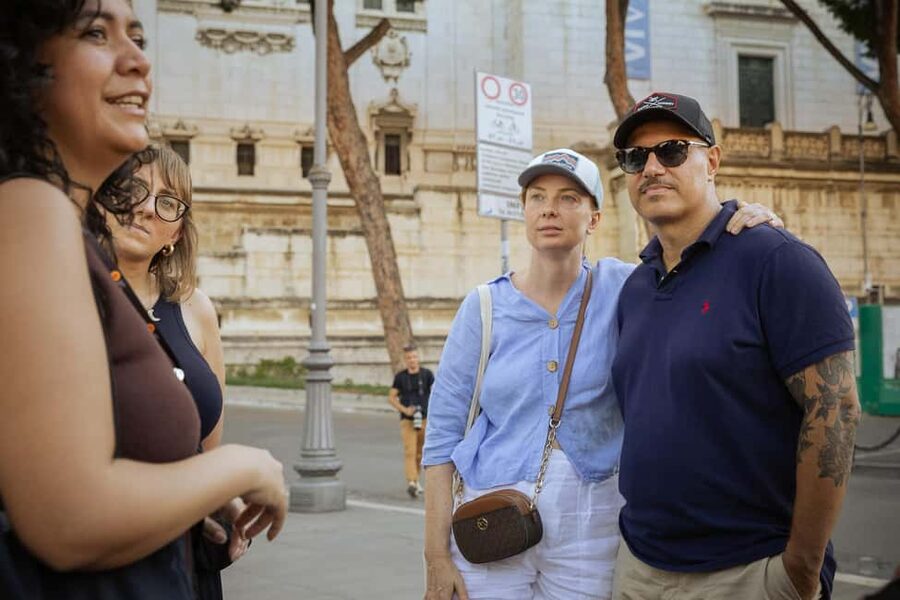 Rome: Guided Walking Tour in English or Spanish - Key things that make this tour worth it