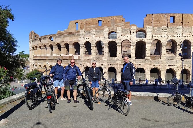 Rome Highlights by E-Bicycle Small group - The small-group advantage: 6 to 8 people, private feel