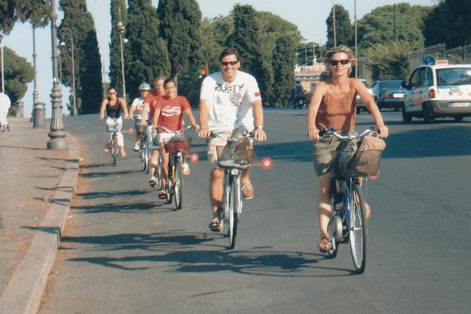 Rome Highlights by E-Bicycle Small group - Stop 3: Verify you never lied, a playful story stop