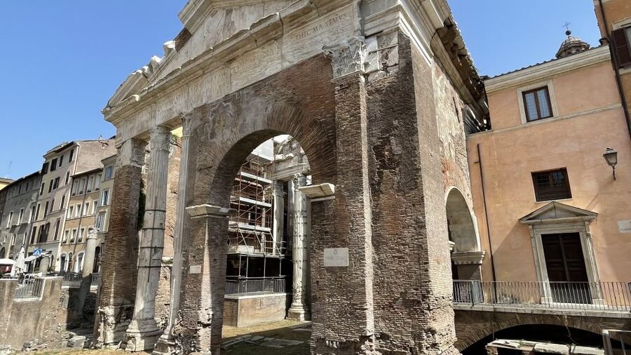 Rome: Jewish Ghetto Walking Tour - Piazza Mattei and the Turtle Fountain, where love stories stick
