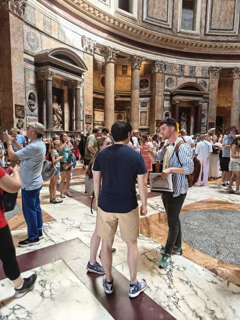 Rome: Pantheon Small-Group Guided Tour with Entry Ticket - The Oculus moment: light, shadow, and why it matters