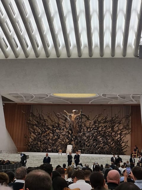 Rome: Papal Audience Tour With Reserved Access - After the audience: Mass and free time in the square