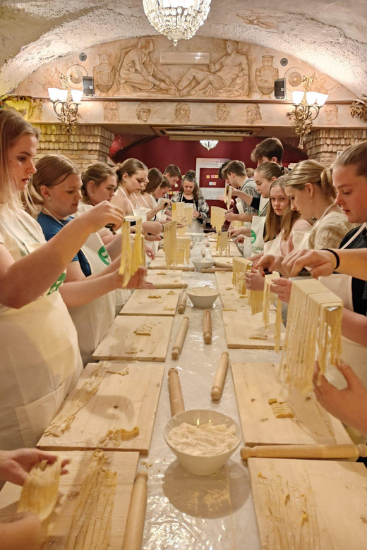 Rome: Pasta & Tiramisu Cooking Class near the Spanish Steps - Sauce choices and what they mean for your plate