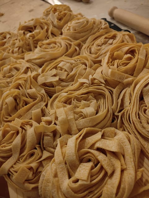 Rome: Pasta & Tiramisu Cooking Class near the Spanish Steps - The tiramisù moment: hands-on dessert, group prep