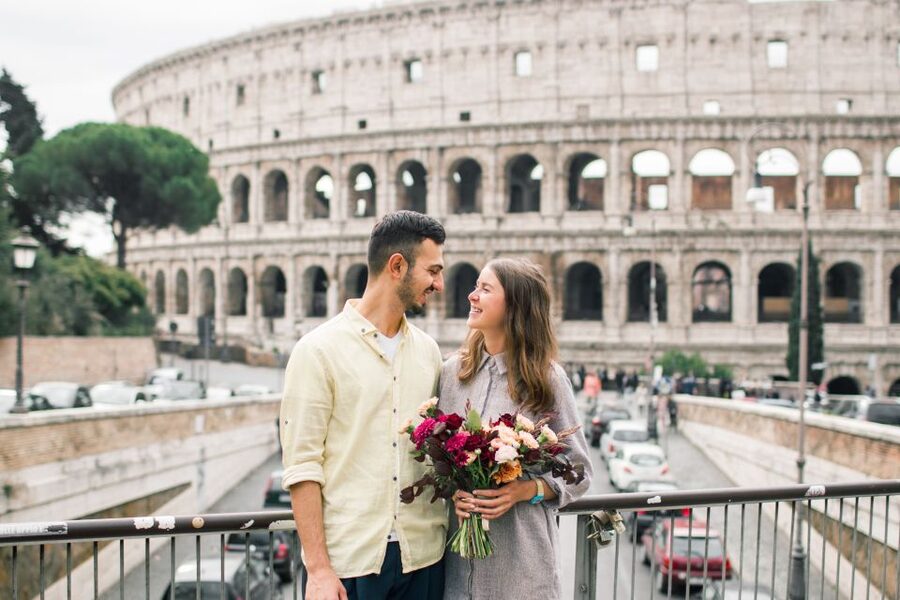 Rome: Personalized Photoshoot outside the Colosseum - The real flow: meeting point to Colosseum-area photo stops