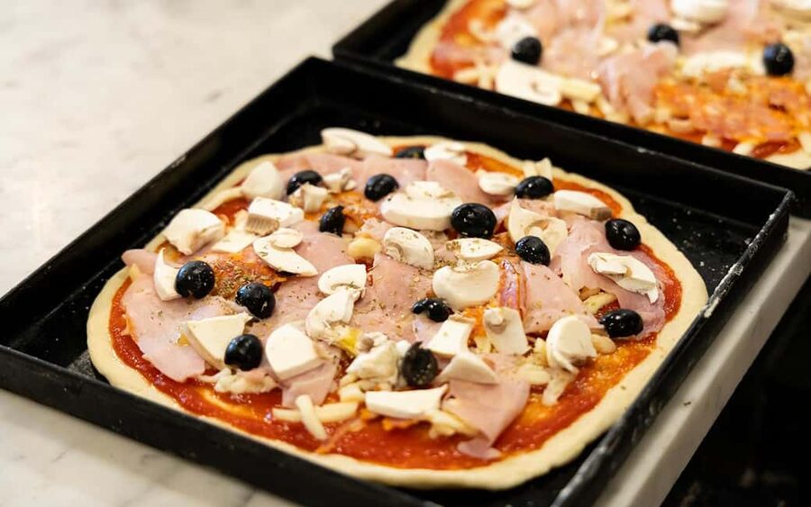 Rome: Pizza & Tiramisu Making Class with Wine & Limoncello - Key highlights worth targeting