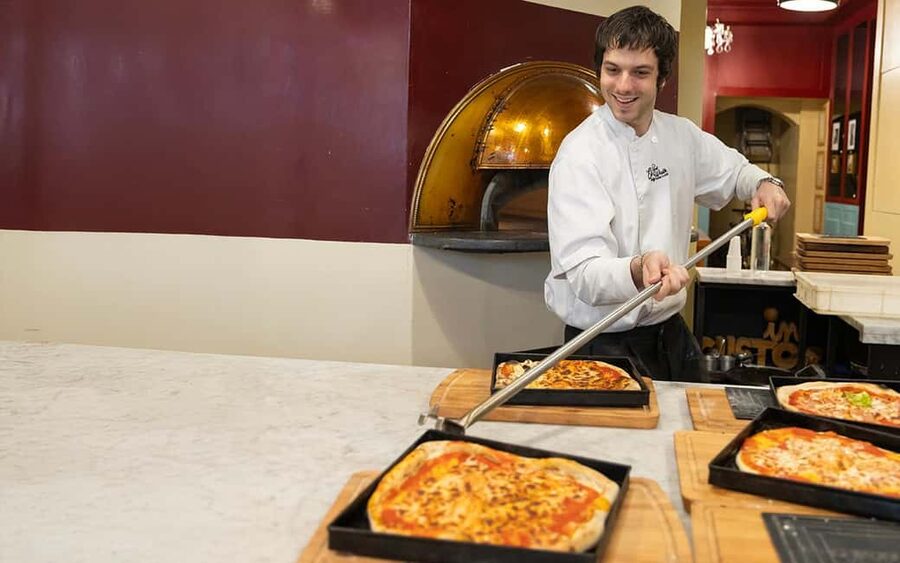 Rome: Pizza & Tiramisu Making Class with Wine & Limoncello - Why This Rome Pizza and Tiramisu Class Works So Well