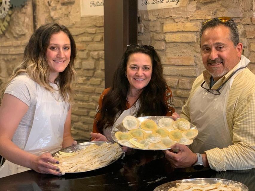 Rome: Roman Master Chef Cooking Class with Wine - Inside the Roman restaurant: how the session usually flows