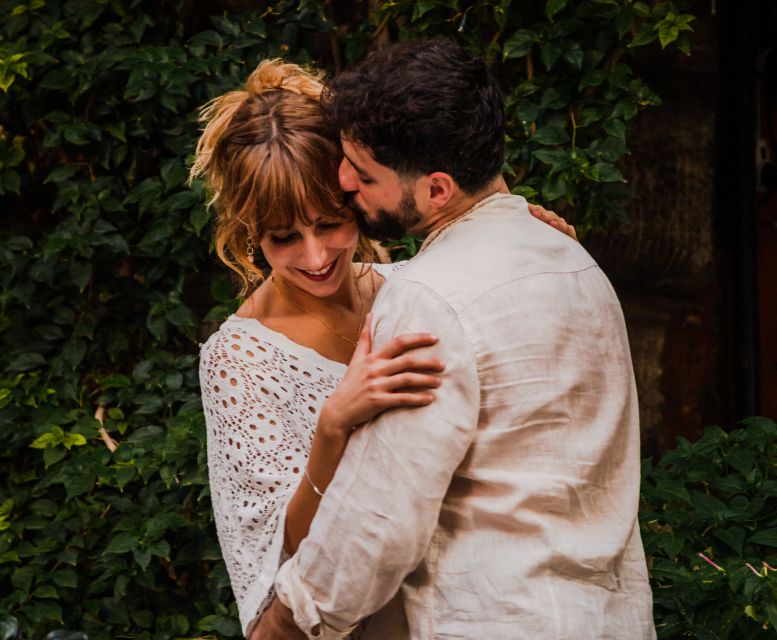 Rome: Romantic Photoshoot for Couples - Key Things You’ll Notice Right Away