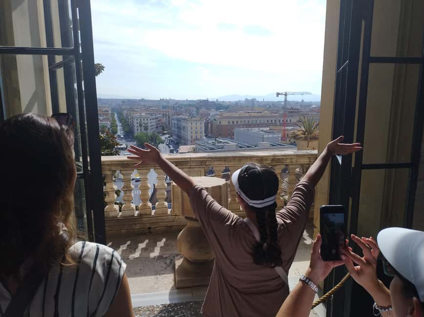 Rome: See Behind-The-Scenes In The Vatican - Stop: the Sistine Chapel window, and what to look for