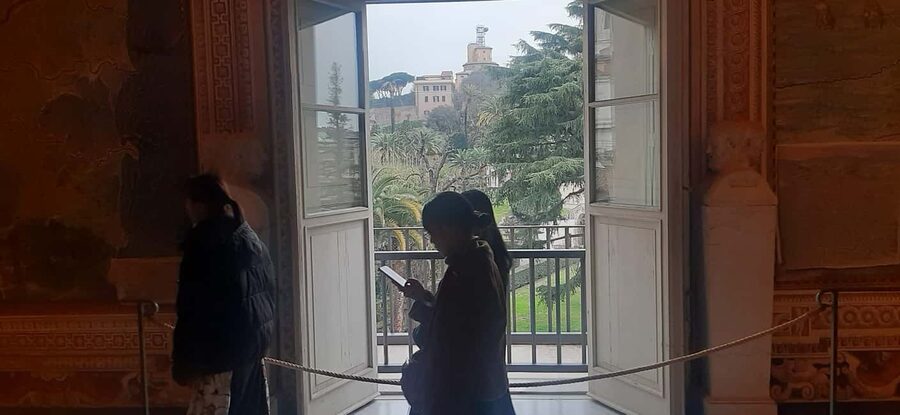Rome: See Behind-The-Scenes In The Vatican - The practical limits: you will not see St. Peter’s Basilica here