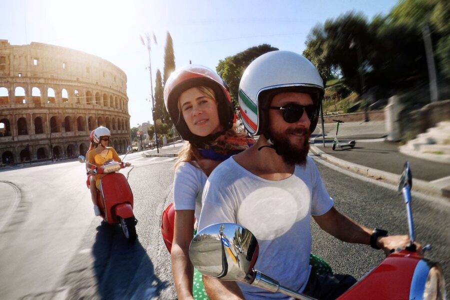 Rome: Self-Driven Sightseeing Tour by Vespa - Getting Set Up: Licenses, Helmets, and How the Tour Runs