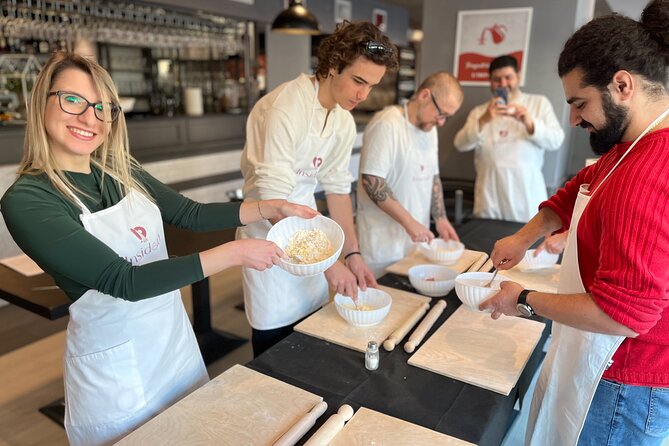 Rome Small Group Pasta Making Class with Wine and Italian Chef - Sauce and Lunch: What You Eat After You Cook
