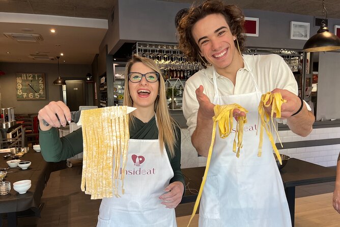 Rome Small Group Pasta Making Class with Wine and Italian Chef - Meeting Spot, Setup, and the Small-Group Advantage