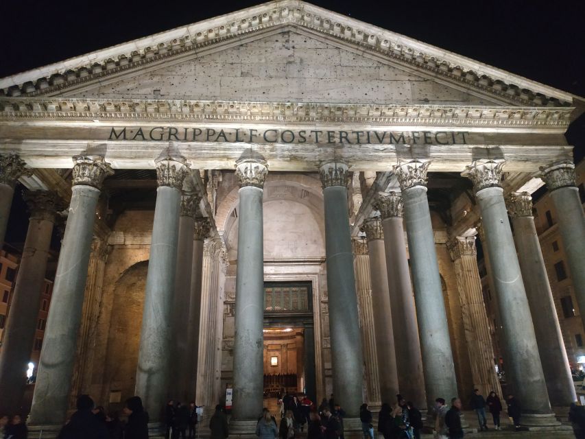 Rome: Spanish Steps, Trevi, Navona and Pantheon Sunset Tour - Trevi Fountain: when the famous face is actually viewable