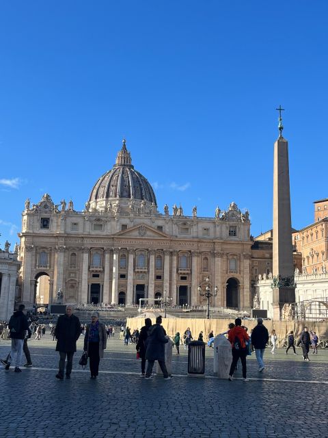 Rome: St. Peter's Basilica and Papal Grottoes Guided Tour - Security check reality: what can slow you down