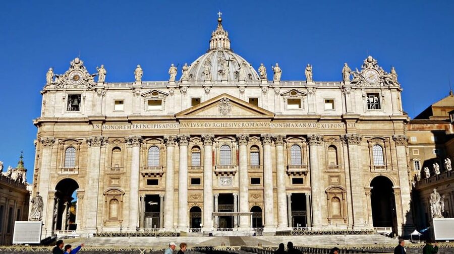 Rome: St. Peter's Basilica Audio Guide with Dome Tickets - Meet your host near Borgo Vittorio 38, then face security reality