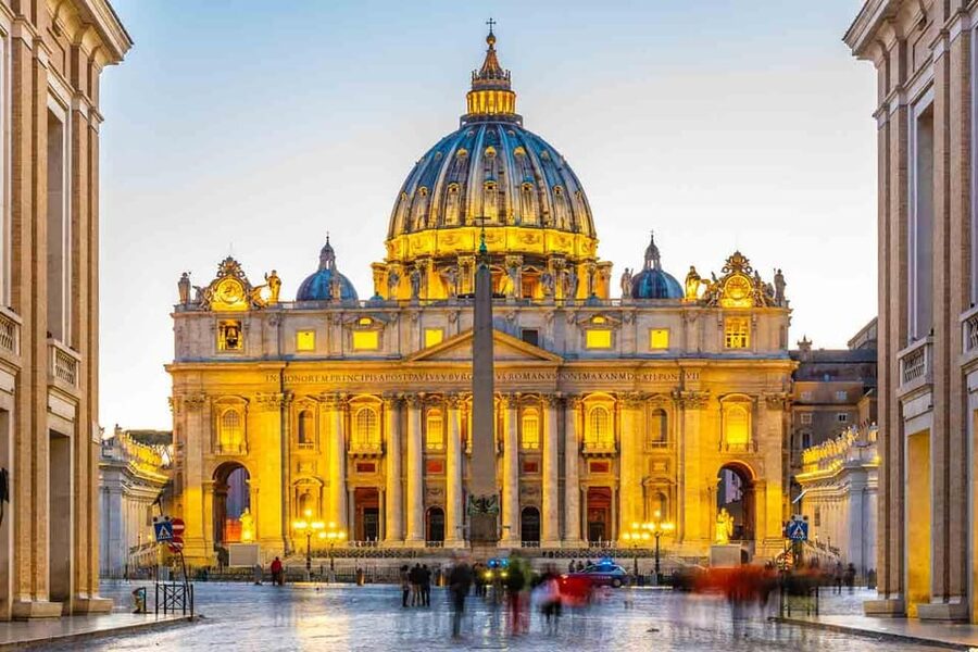 Rome: St. Peter's Basilica Audio Guide with Dome Tickets - St. Peter’s Basilica after the dome, using the audio guide where it counts