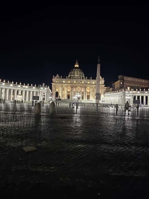 Rome: St. Peter's Basilica & Papal Tombs Tour with Dome - Michelangelo’s Pietà: the art that rewards slow looking