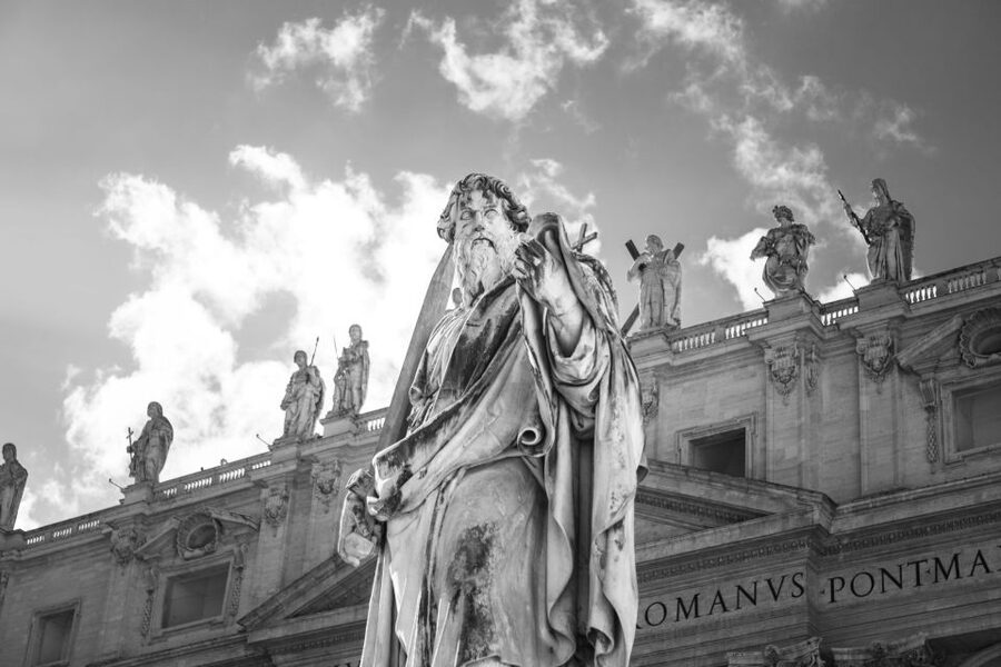 Rome: St. Peter’s Basilica Tour with Vatican Grottoes - Who should book this St. Peter’s and Grottoes tour?