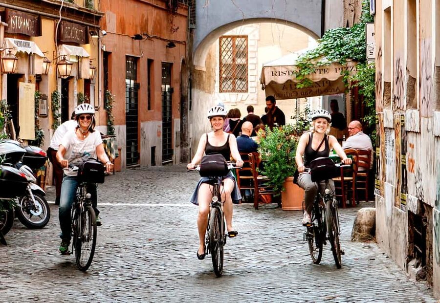 Rome: Top Highlights & Hidden Gems Tour by Cannondale E-Bike - Piazza del Popolo and Villa Borghese: the payoff viewpoint moment
