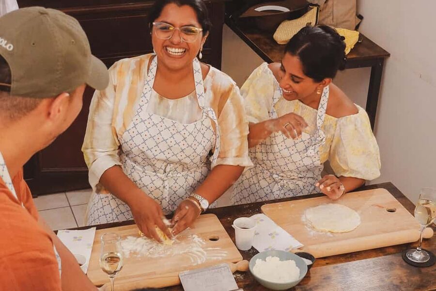 Rome: Traditional Pasta, Spritz & Tiramisu Cooking Class - Carbonara or Cacio e Pepe: Roman Sauces You Can Recreate