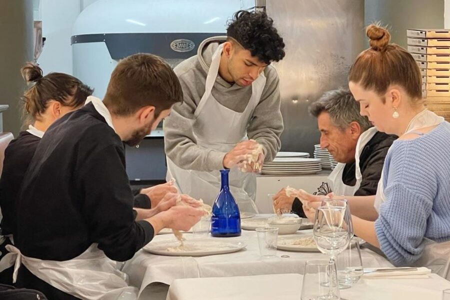 Rome: Traditional Pizza Cooking Class near Piazza Navona - Who should book, and who should skip this one