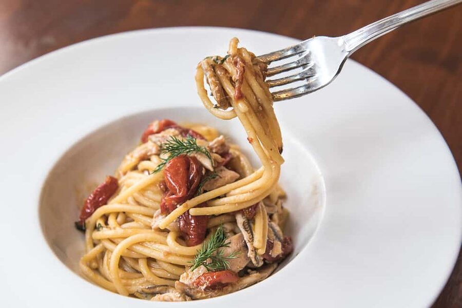 Rome: Trastevere Guided Food and Wine Tour with 20+ Tastings - Meeting at Trapizzino: make your own Roman mashup