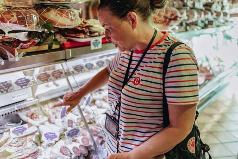 Rome: Trastevere or Jewish Quarter Street Food Tour - Jewish Quarter and Campo de Fiori: markets, ghetto streets, and landmark photos
