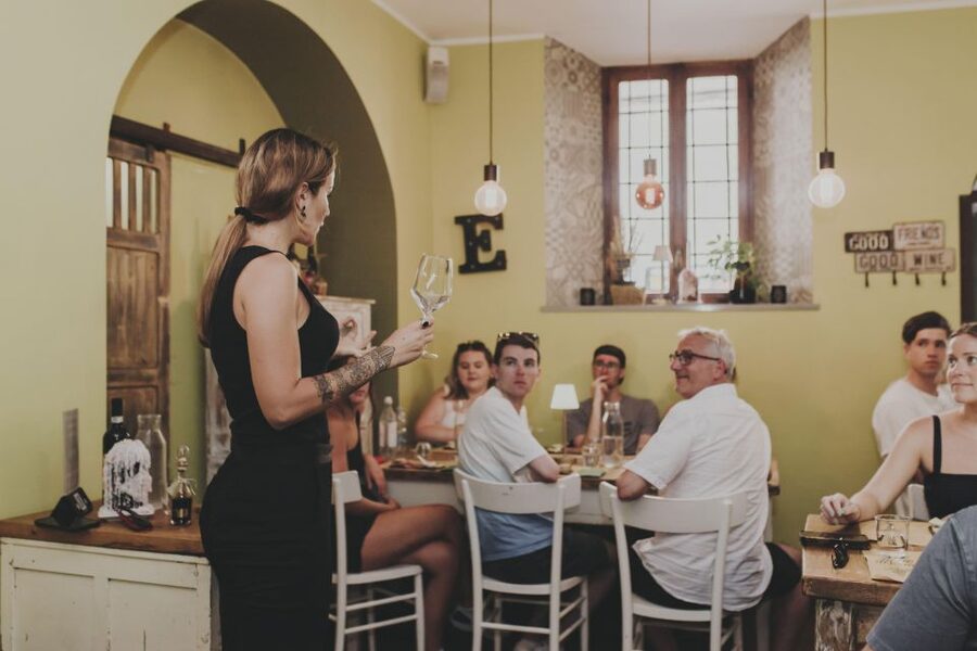 Rome: Trastevere Wine Tasting with Food Pairing and Gelato - The first hour: two wine tastings with real pairing logic