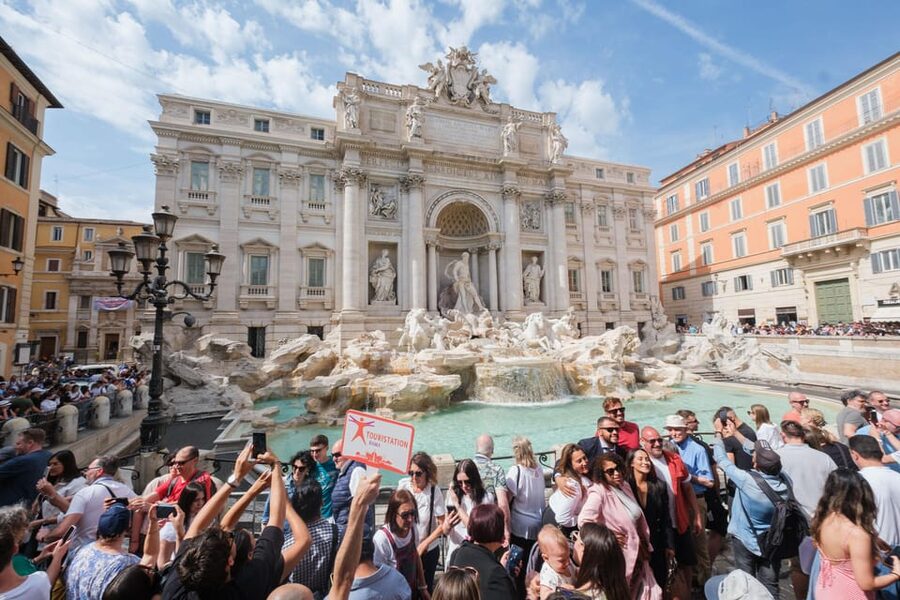 Rome: Trevi Fountain District Underground Domus Guided Tour - Vicus Caprarius, City of Water, and the three sections