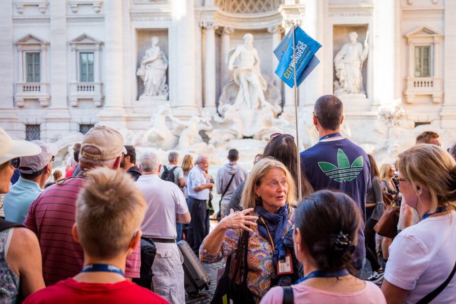 Rome: Trevi Fountain, Spanish Steps & Pantheon Walking Tour - Pantheon Time: What the Dome Teaches You in Real Life