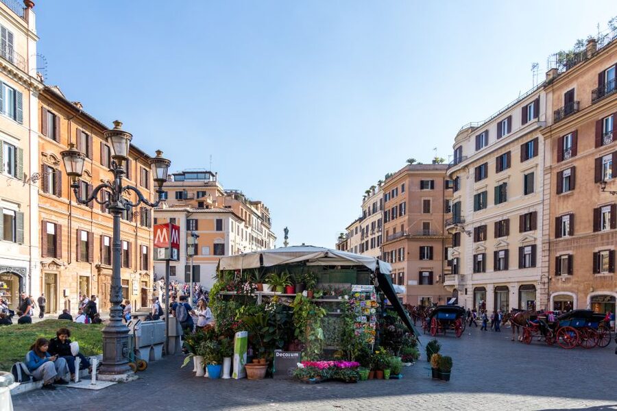 Rome: Trevi Fountain, Spanish Steps & Pantheon Walking Tour - Trevi Fountain at a Human Pace, Not a Coin Toss Frenzy