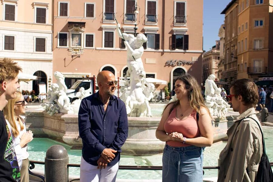 Rome: Under the Moonlight Evening Walking Tour - Key Highlights You Will Feel Right Away