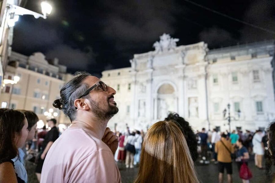Rome: Under the Moonlight Evening Walking Tour - Why Rome Looks Better Under Moonlight