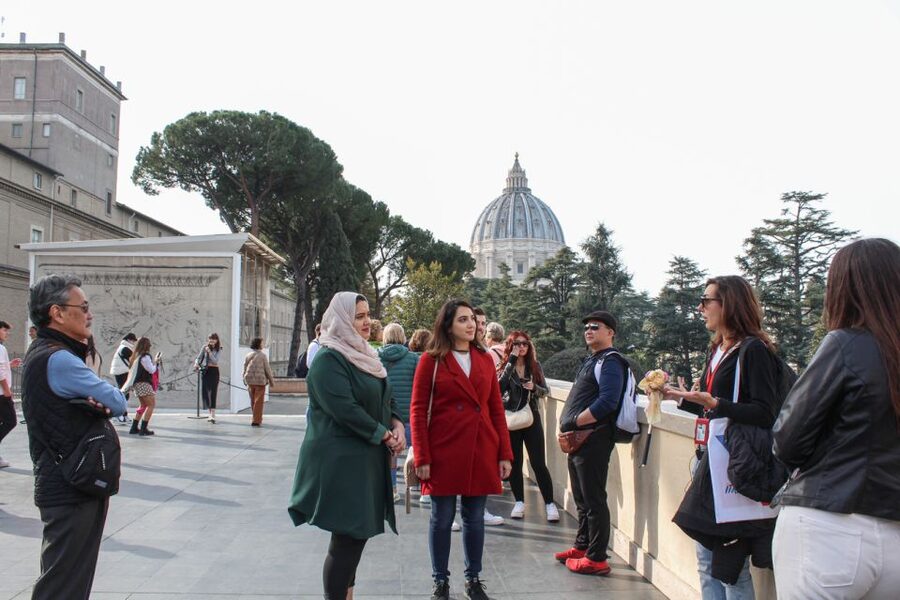 Rome: Vatican Museums, Sistine Chapel and St. Peter's Tour - How the guide quality shapes the whole day