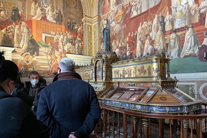 Rome: Vatican Museums, Sistine Chapel Tour and Opt Basilica Entry - The highlights route: Vatican Museums in a smart order