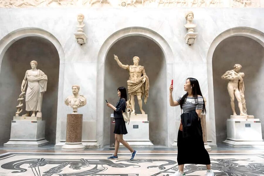 Rome: Vatican Museums & Sistine Chapel Tour with Fast Entry - Fast-Track Entrance That Actually Changes the Day