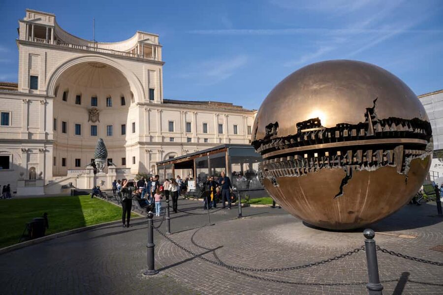 Rome: Vatican Museums & Sistine Chapel Tour with Fast Entry - Museo Pio Clementino: The First Room Sets Your Eye