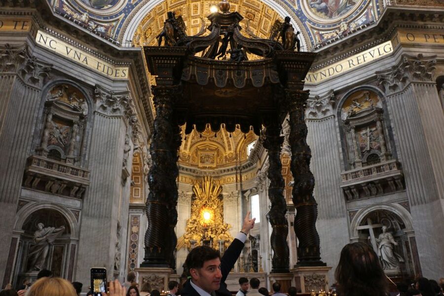 Rome: Vatican Museums & St. Peter's Basilica with Dome Climb - St. Peter’s Basilica early entry: the calm moment most people miss