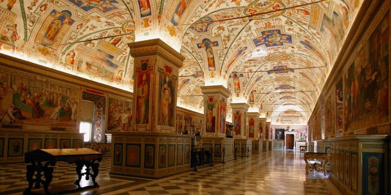 Rome: Vatican, Sistine Chapel & St. Peter's Basilica Tour - Finding your meeting points, then getting through security