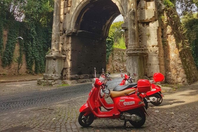 Rome Vespa Small Group Sightseeing Tour, 3 Hour Experience - Piazza dei Cavalieri di Malta keyhole view and the Aventine overview